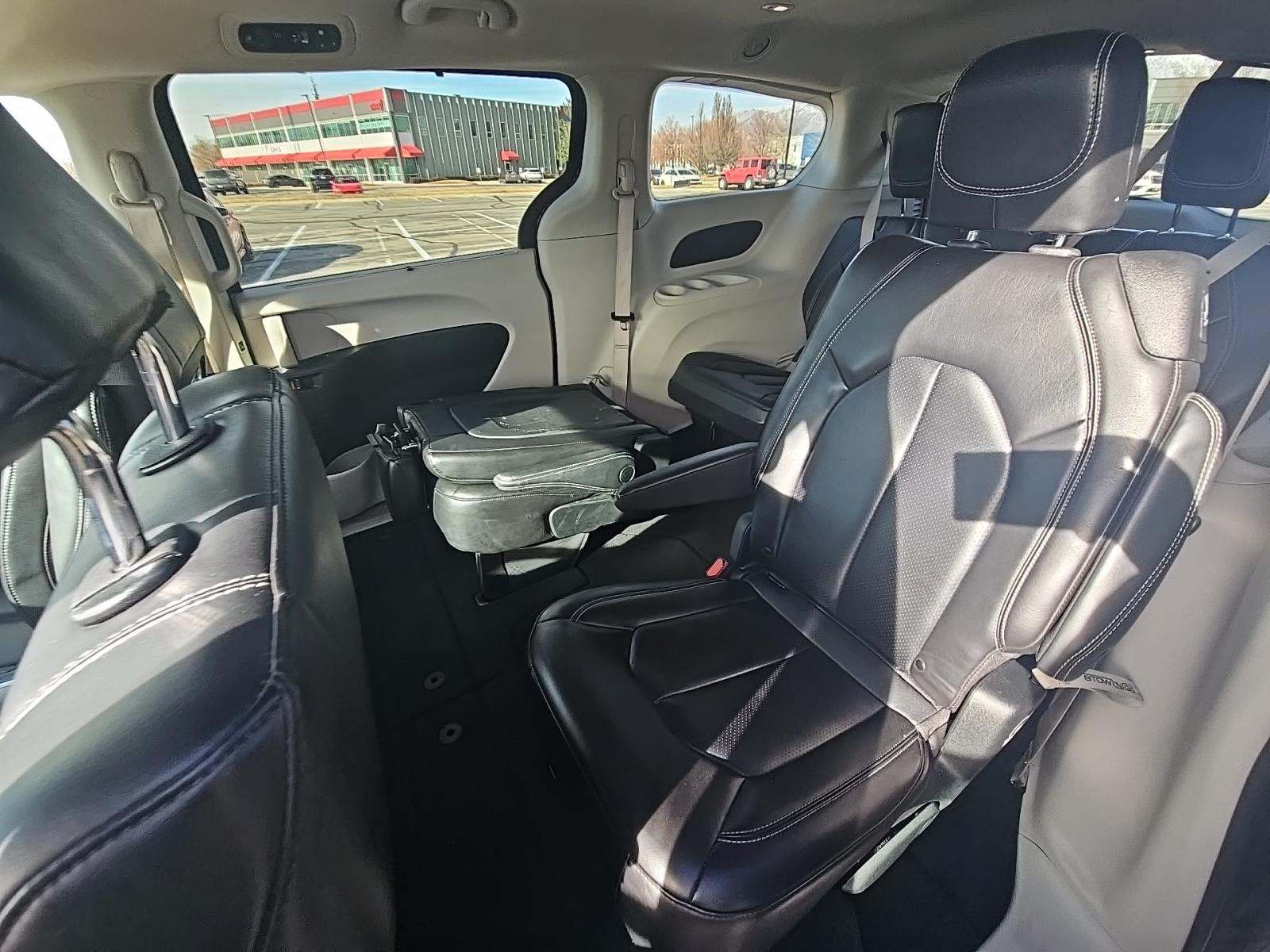 2023 Chrysler Pacifica Touring L FWD