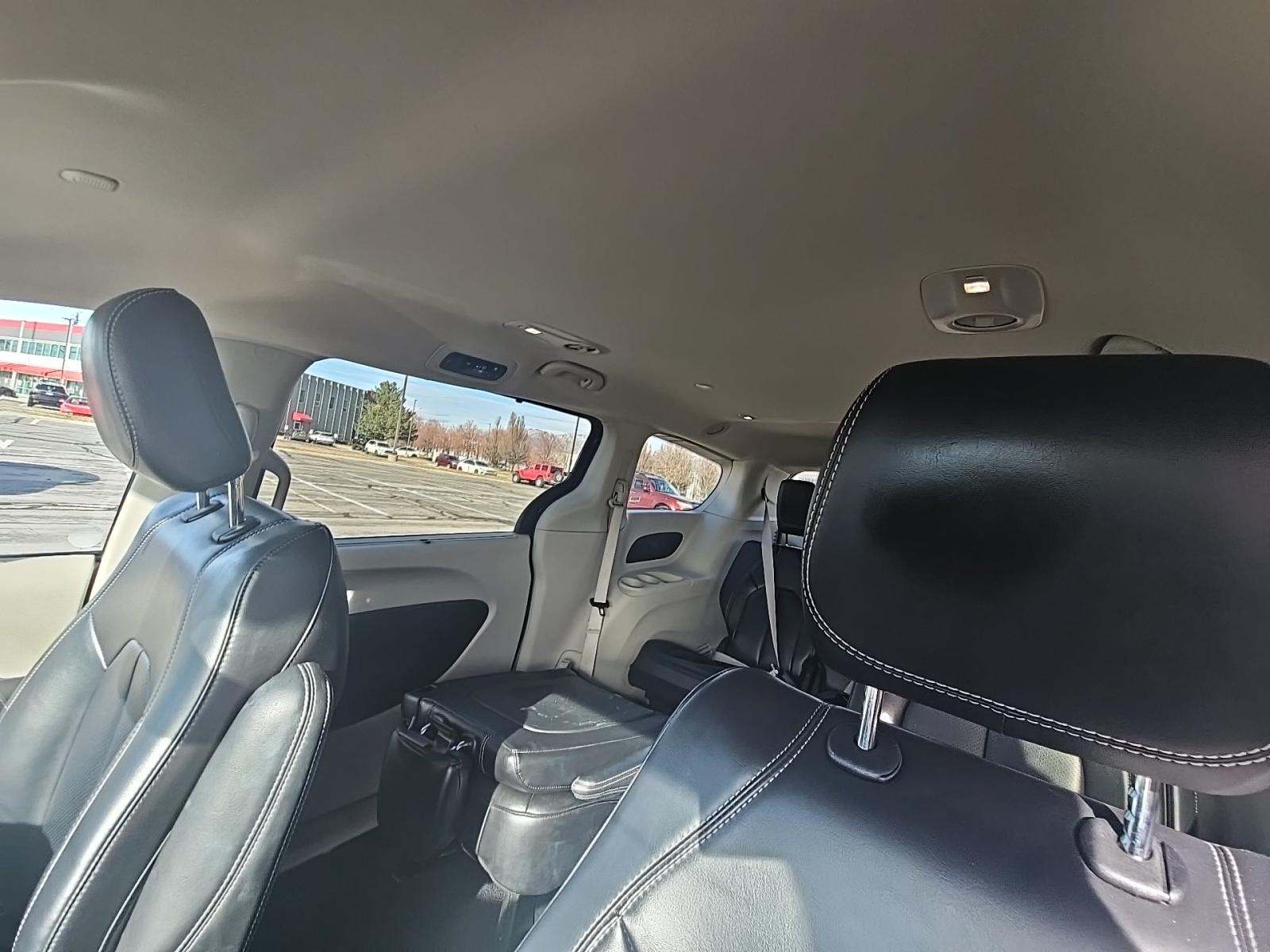 2023 Chrysler Pacifica Touring L FWD