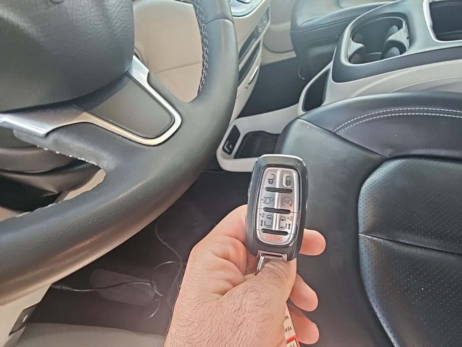 2023 Chrysler Pacifica Touring L FWD