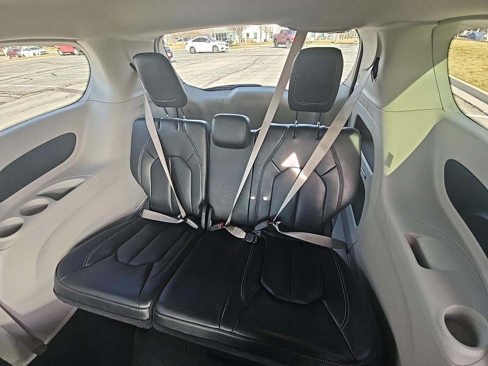 2023 Chrysler Pacifica Touring L FWD
