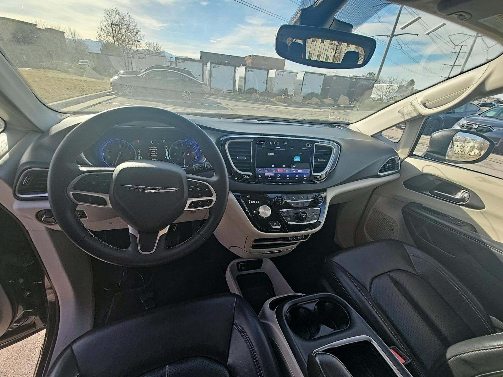 2023 Chrysler Pacifica Touring L FWD