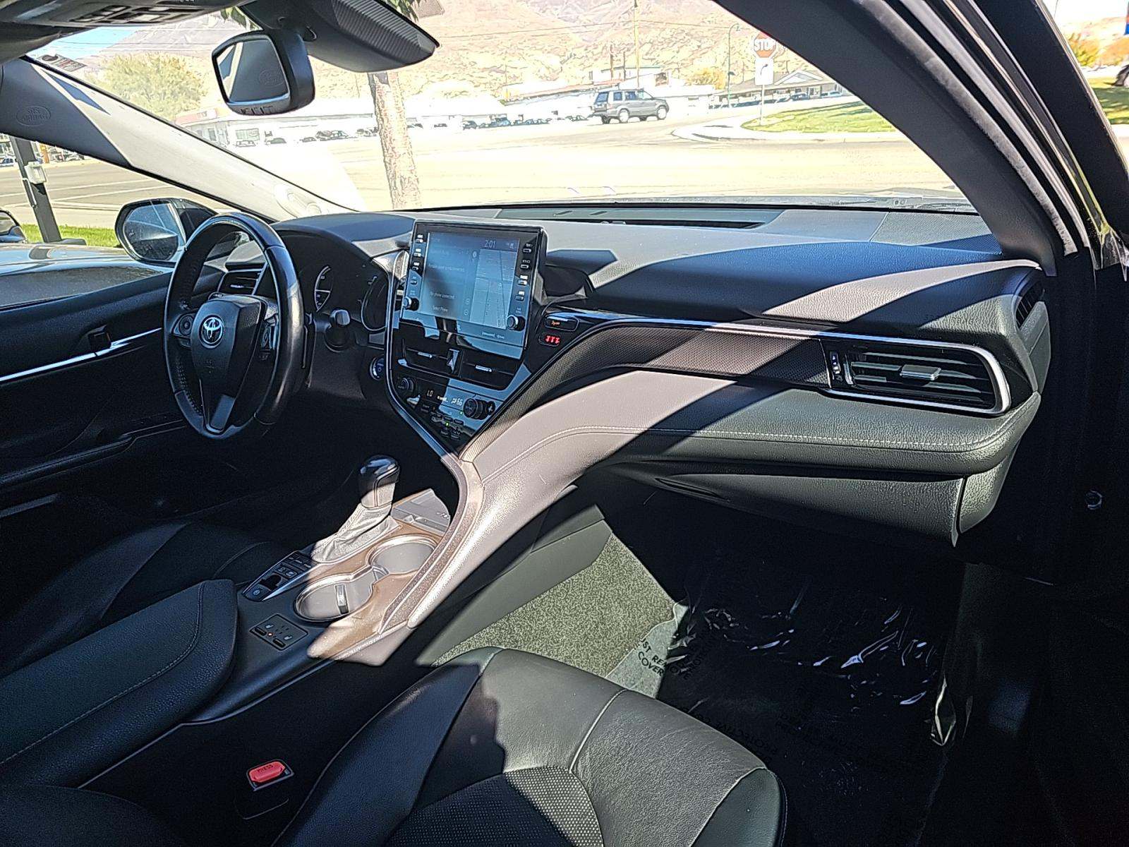 2022 Toyota Camry Hybrid XSE FWD