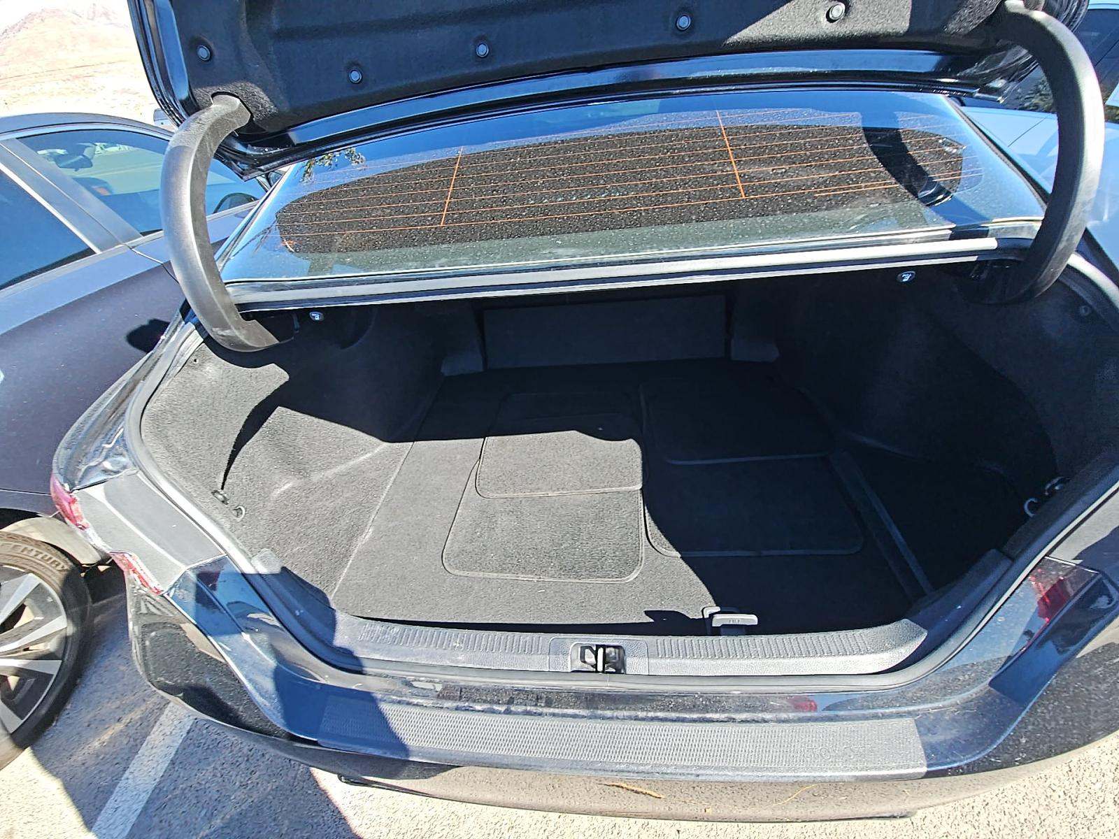 2022 Toyota Camry Hybrid XSE FWD