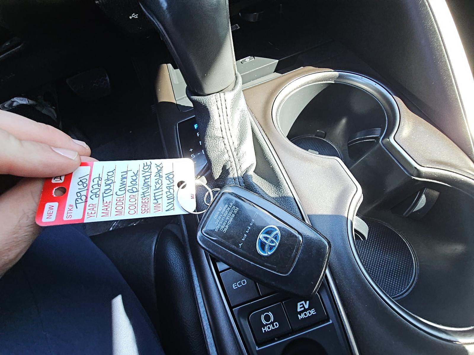 2022 Toyota Camry Hybrid XSE FWD