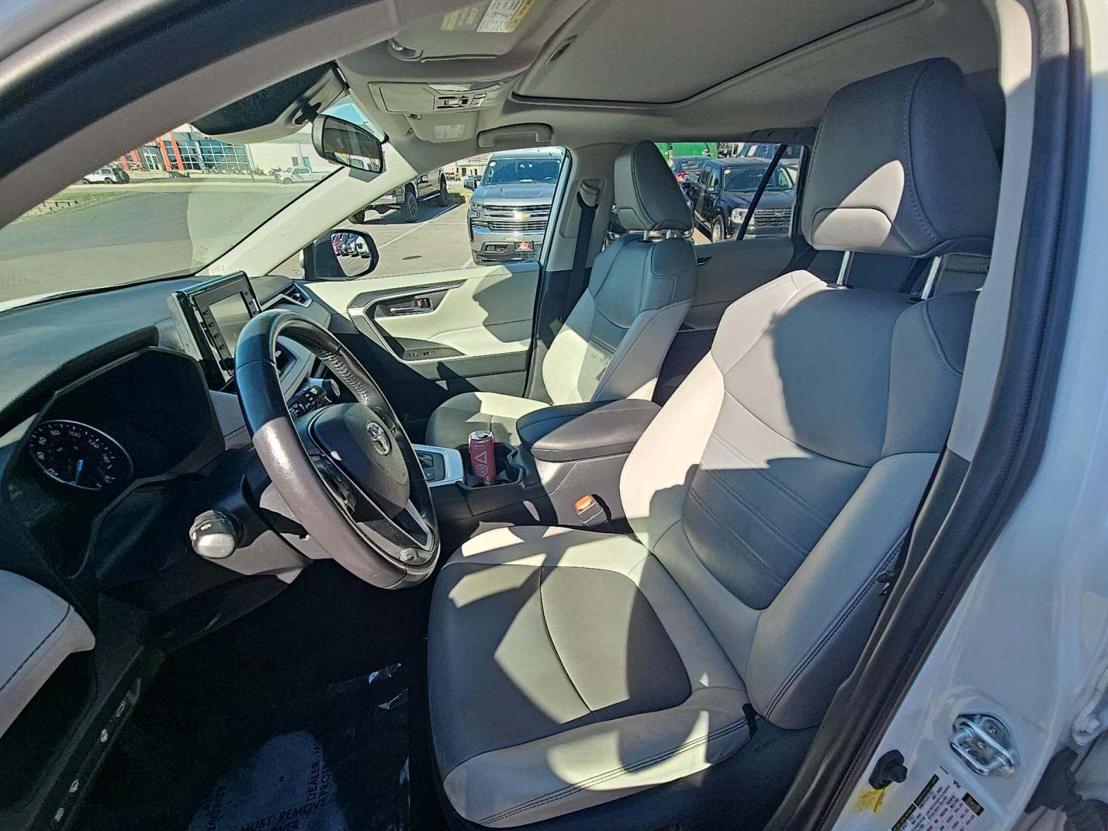 2021 Toyota RAV4 Hybrid XLE Premium AWD