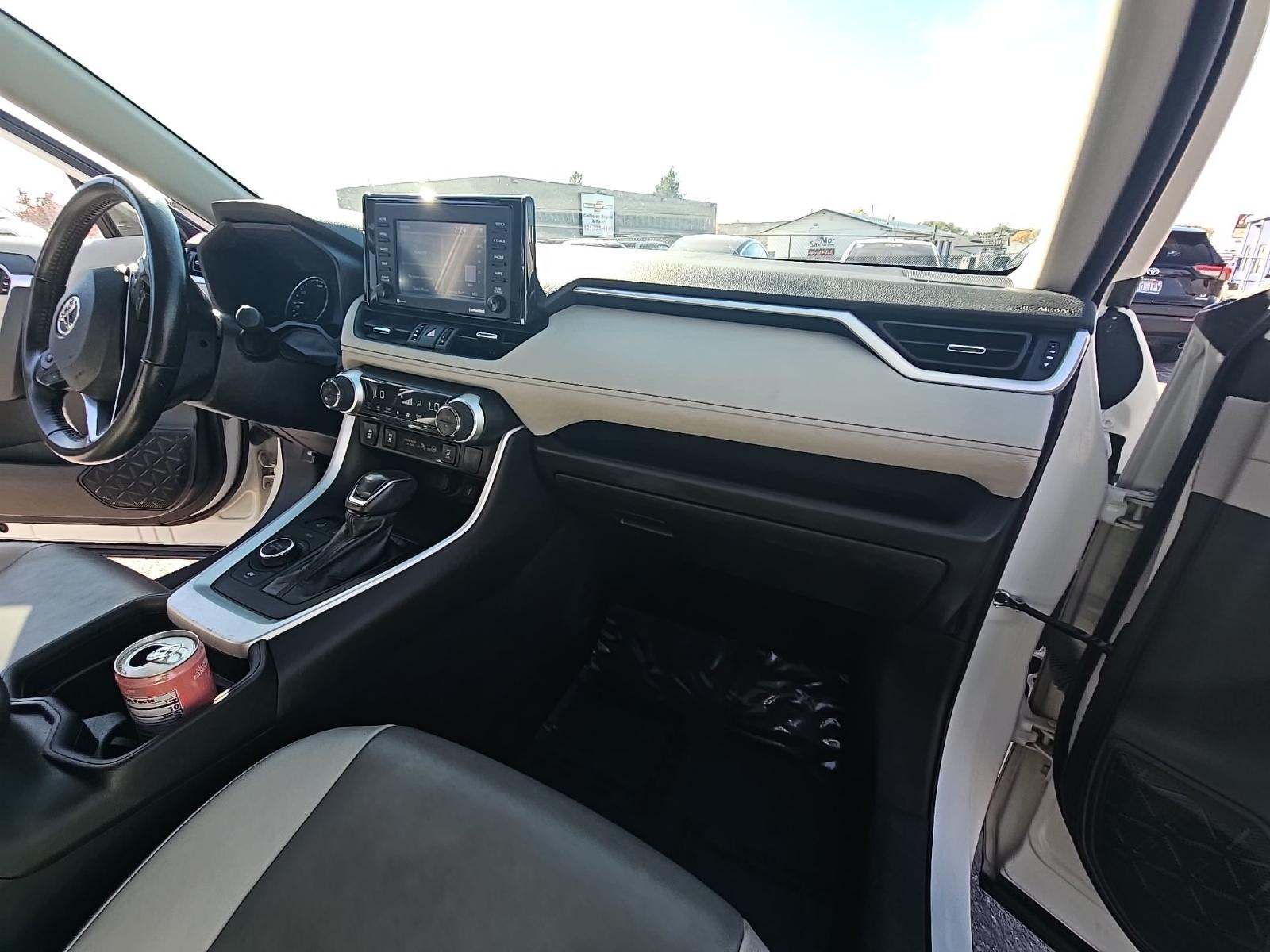 2021 Toyota RAV4 Hybrid XLE Premium AWD