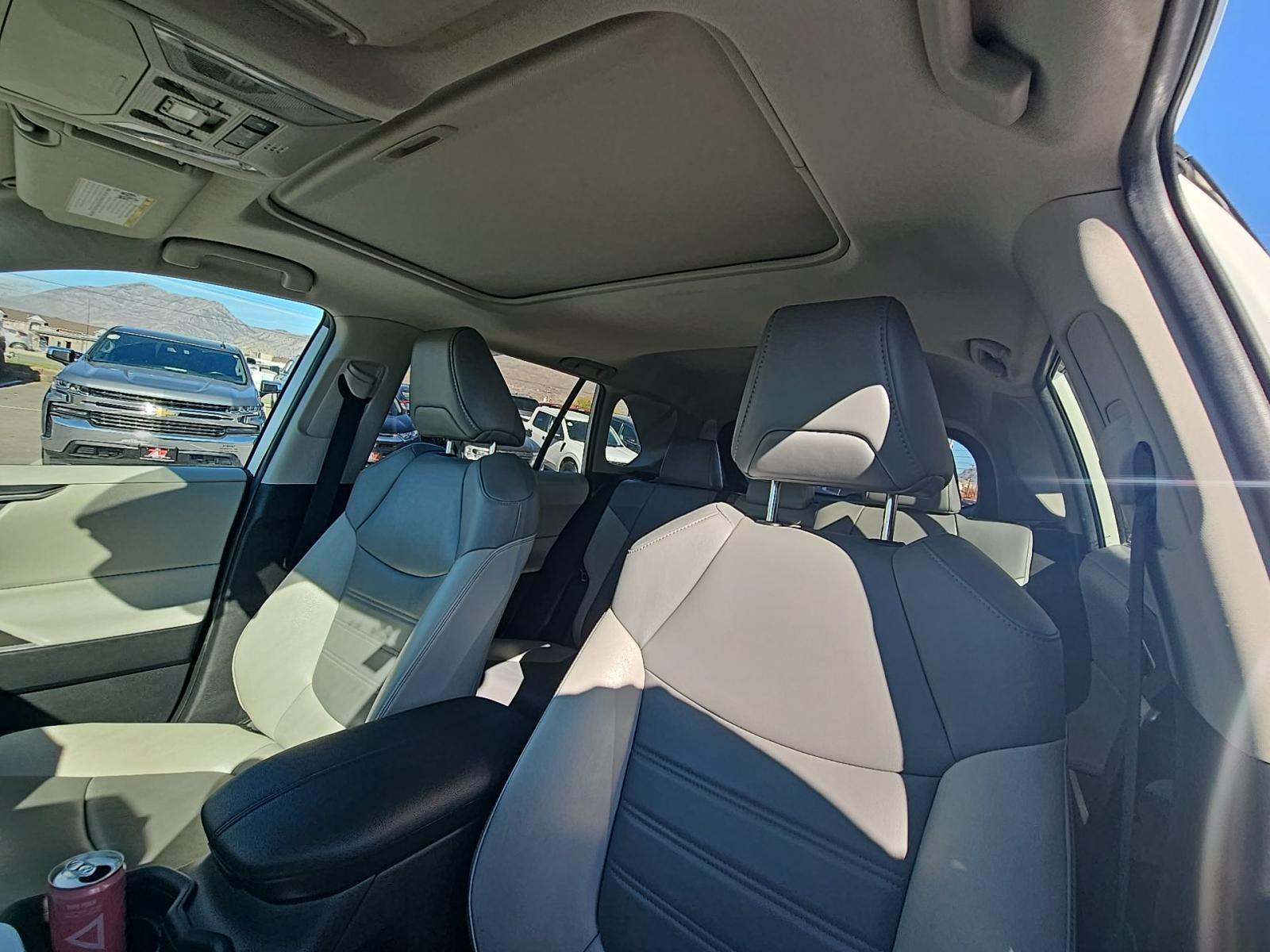 2021 Toyota RAV4 Hybrid XLE Premium AWD