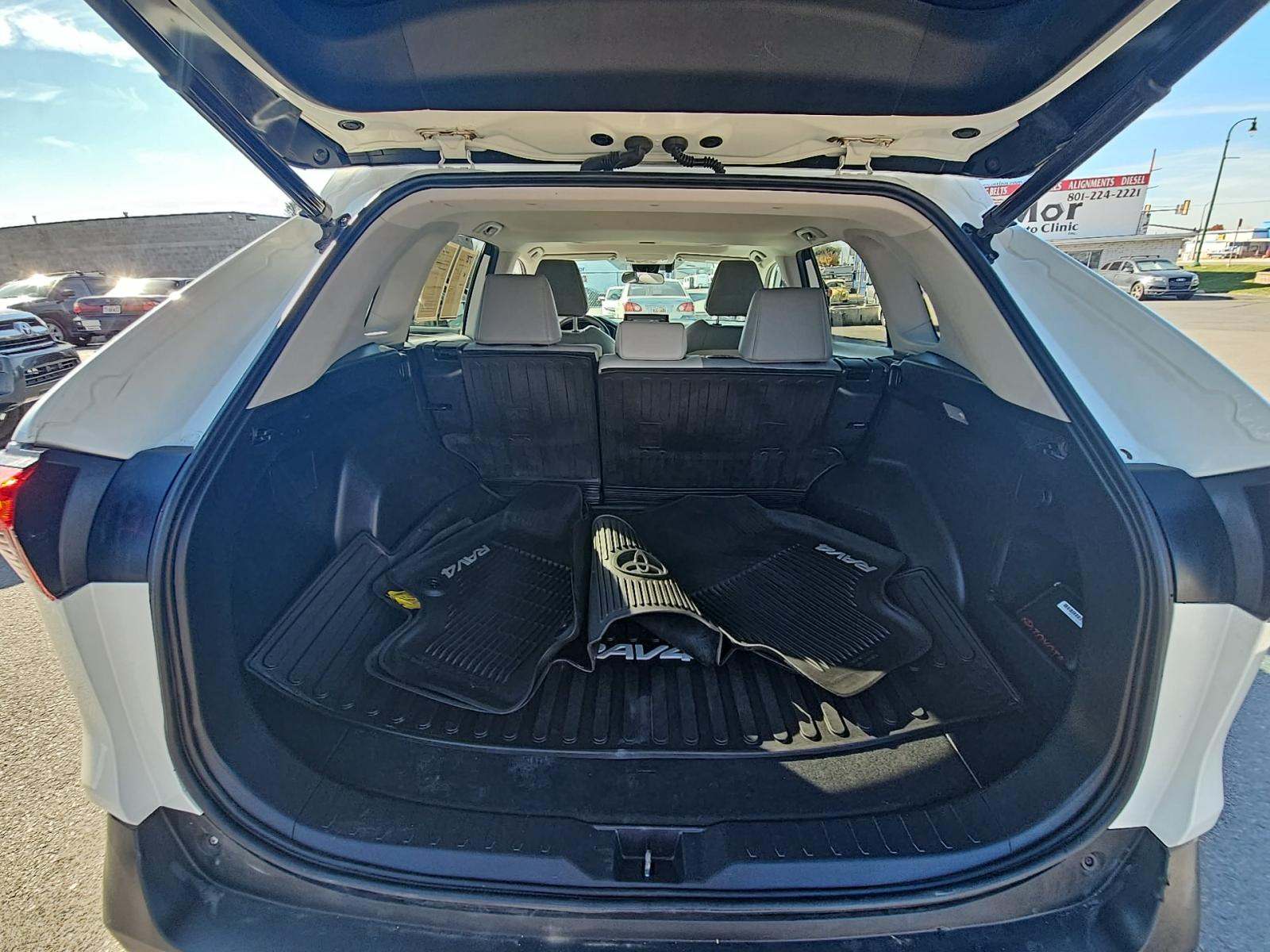 2021 Toyota RAV4 Hybrid XLE Premium AWD