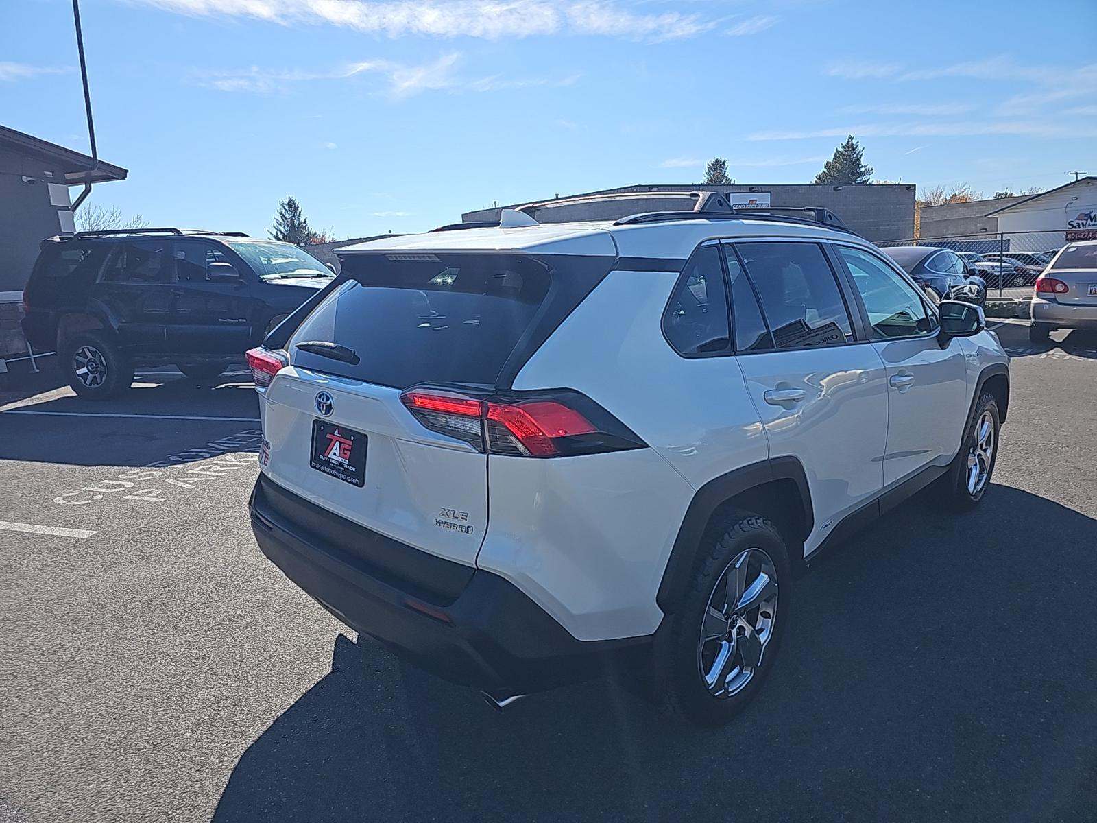 2021 Toyota RAV4 Hybrid XLE Premium AWD