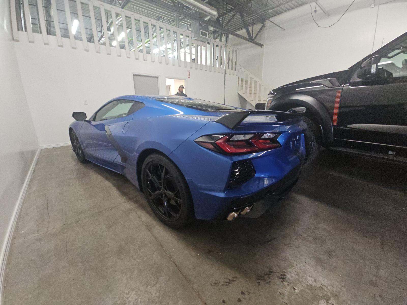 CHEVROLET CORVETTE - 2