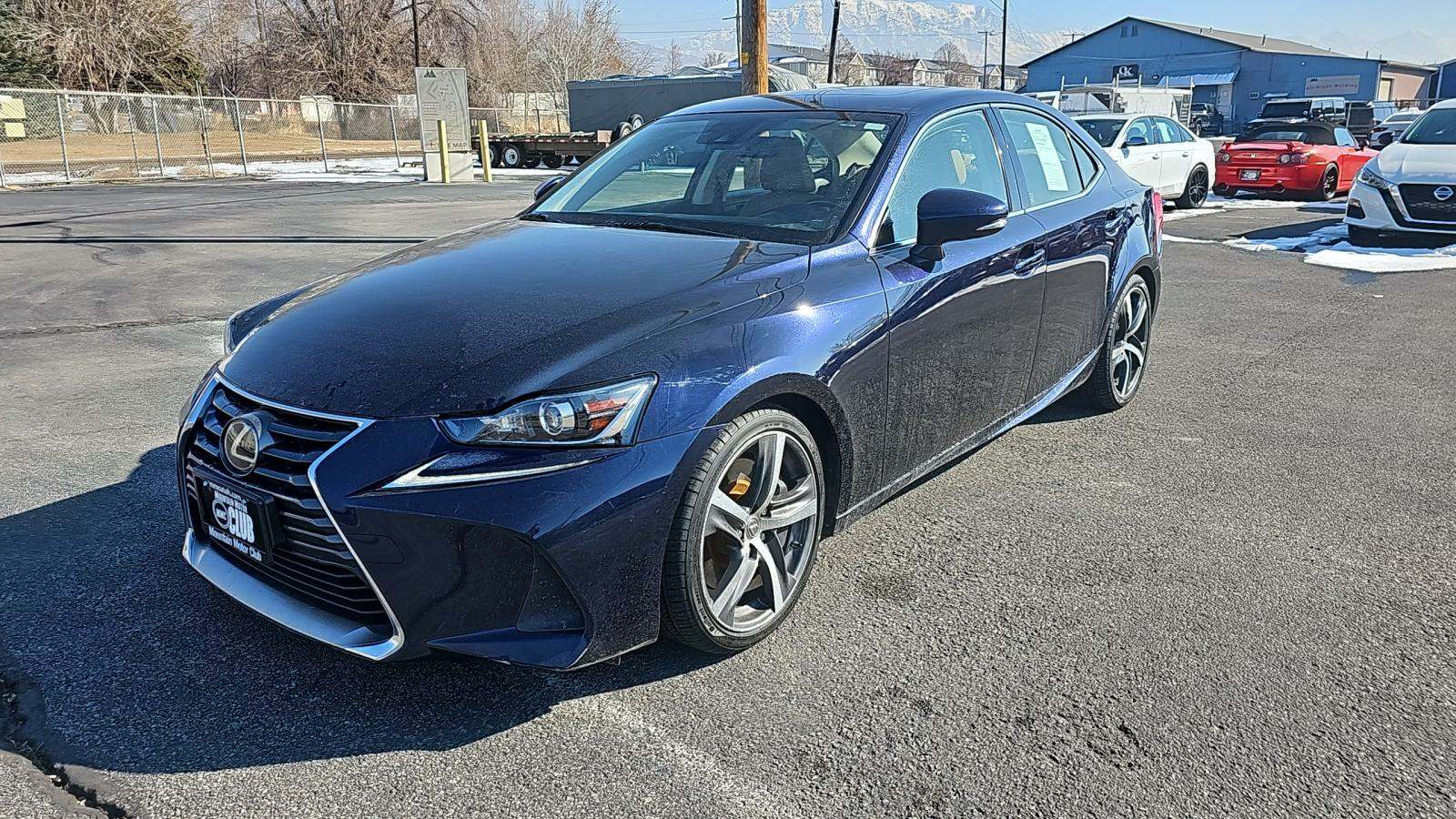 2018 Lexus IS IS 300 AWD