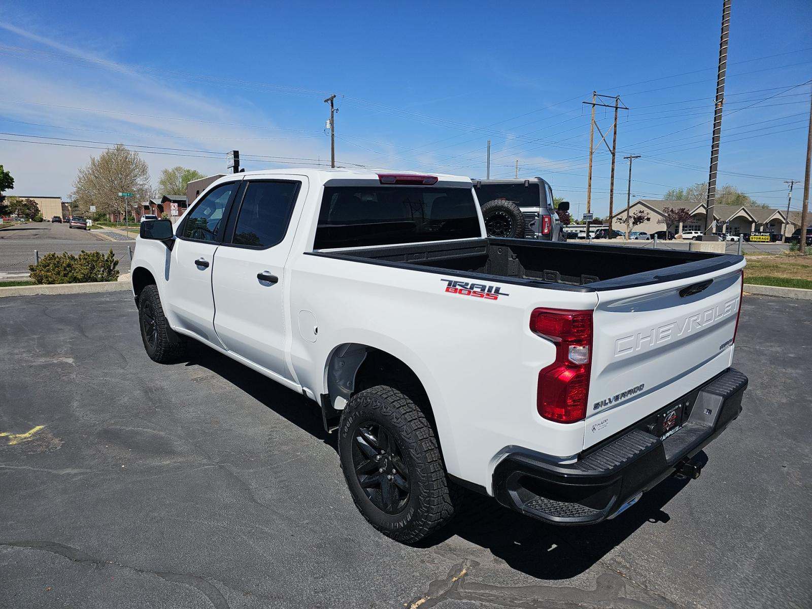 CHEVROLET SILVERADO - 2