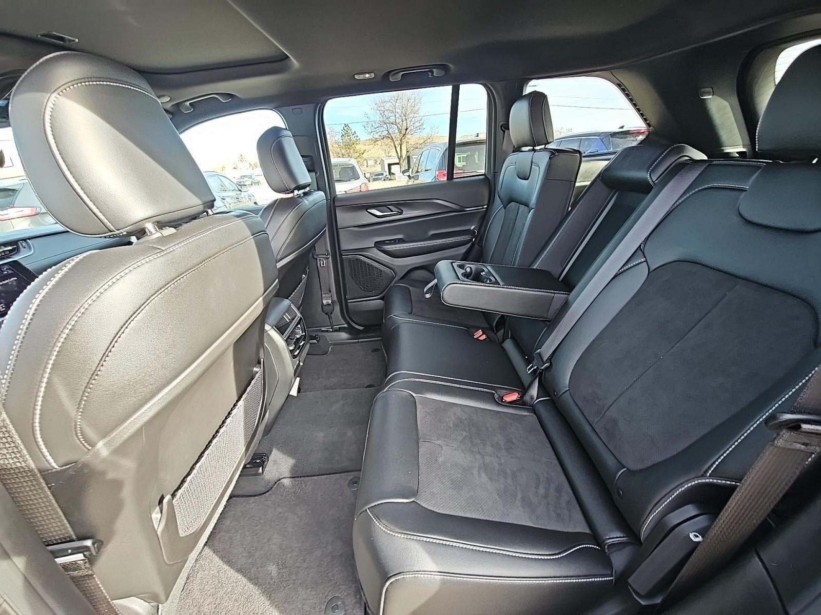2024 Jeep Grand Cherokee Altitude X AWD