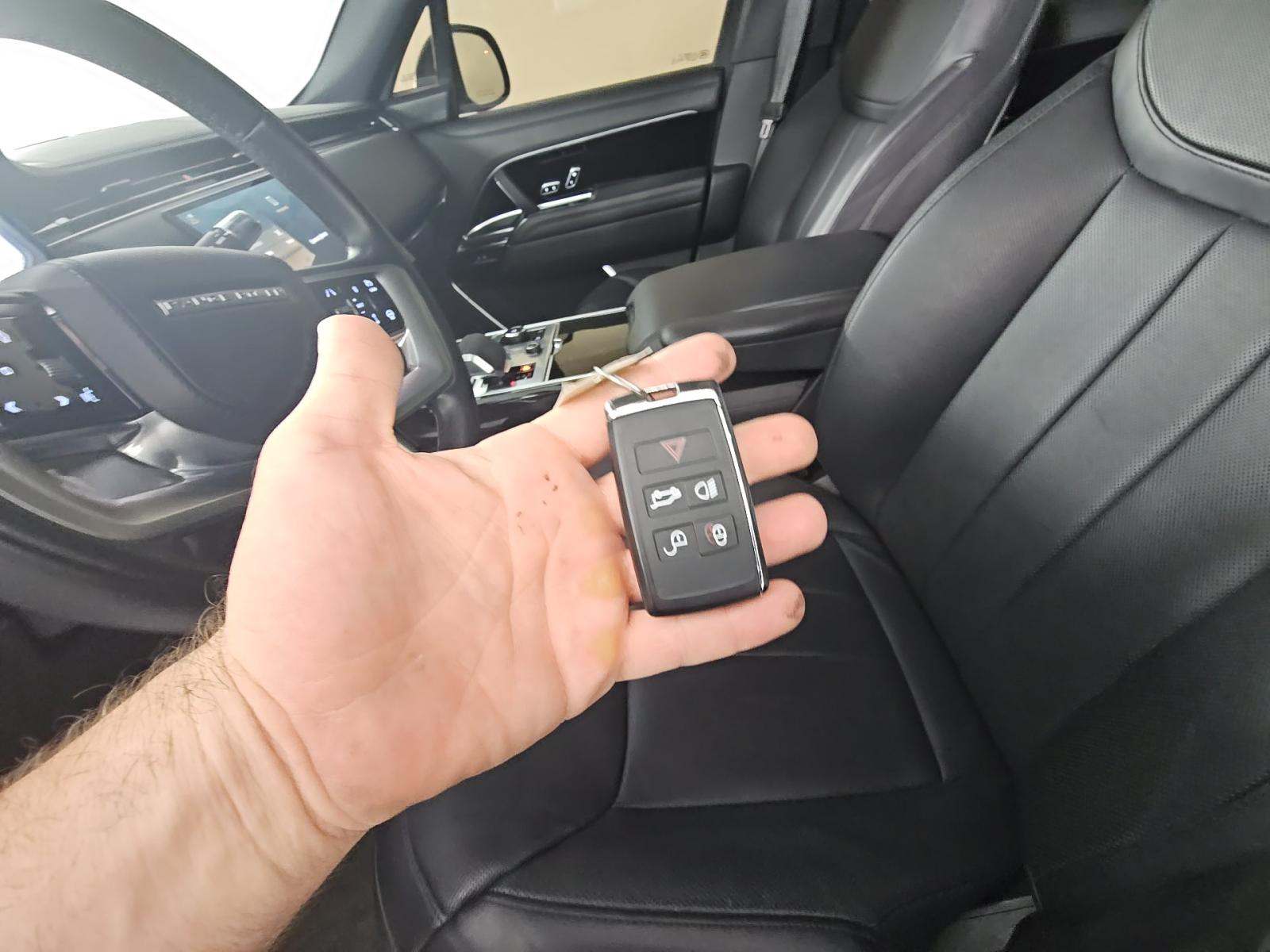 2022 Land Rover Range Rover SE AWD