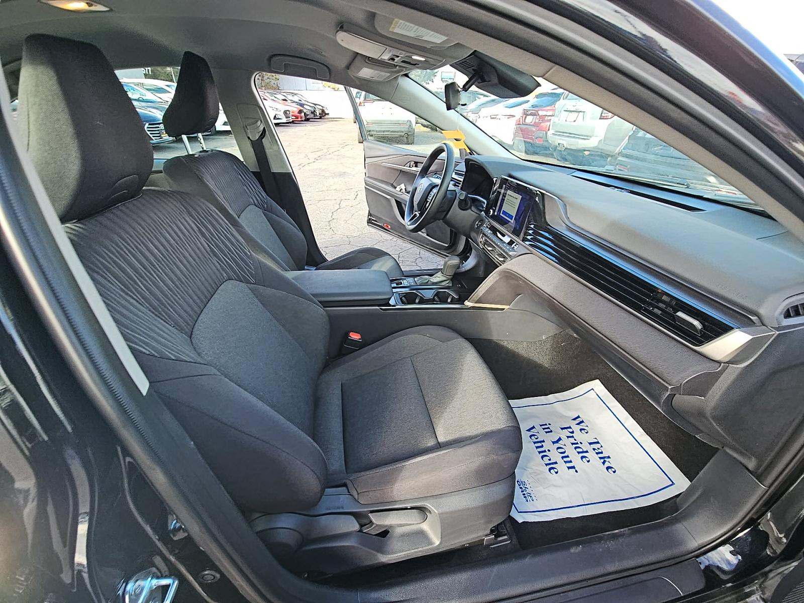 2025 Toyota Camry LE FWD