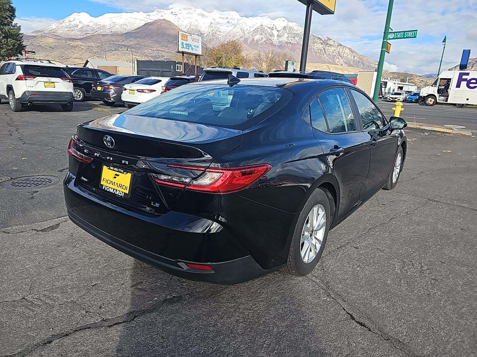 2025 Toyota Camry LE FWD