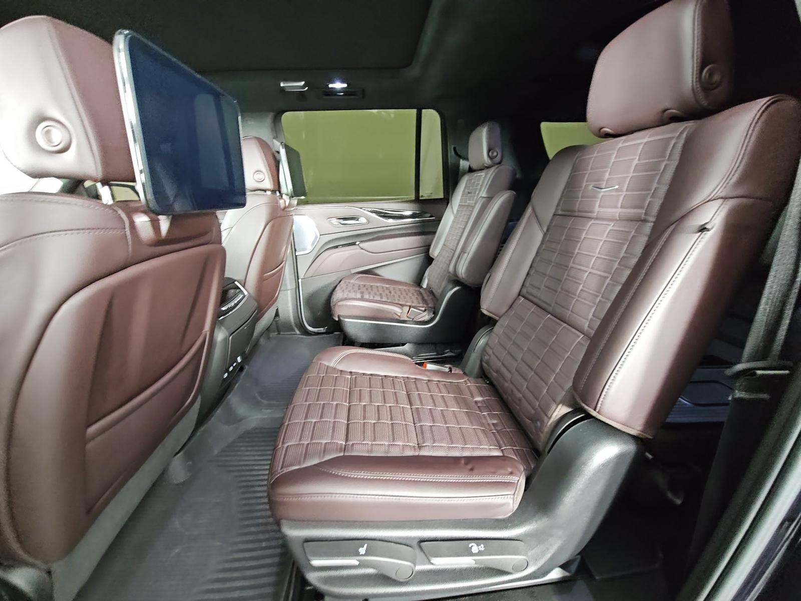 2023 Cadillac Escalade ESV Sport Platinum AWD