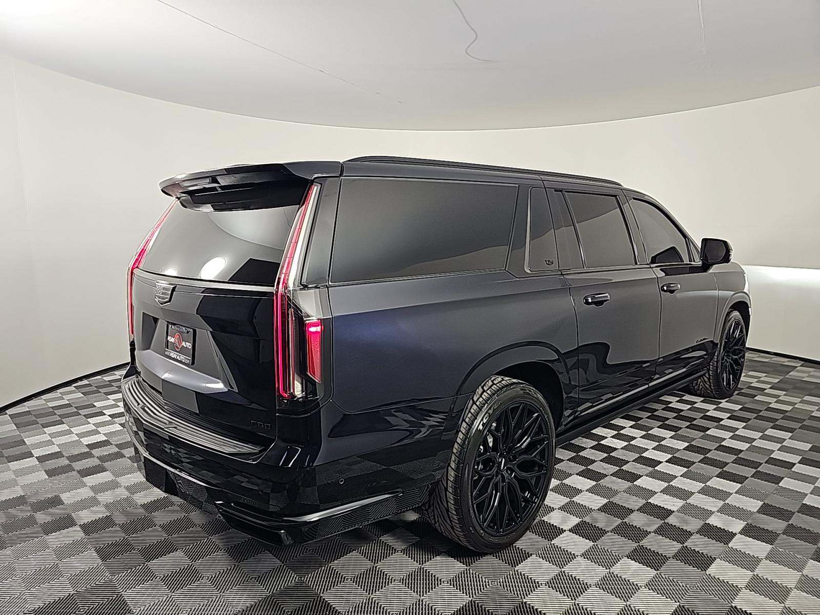 2023 Cadillac Escalade ESV Sport Platinum AWD