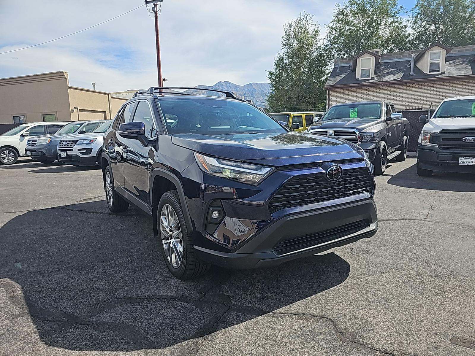 2024 Toyota RAV4 XLE Premium FWD
