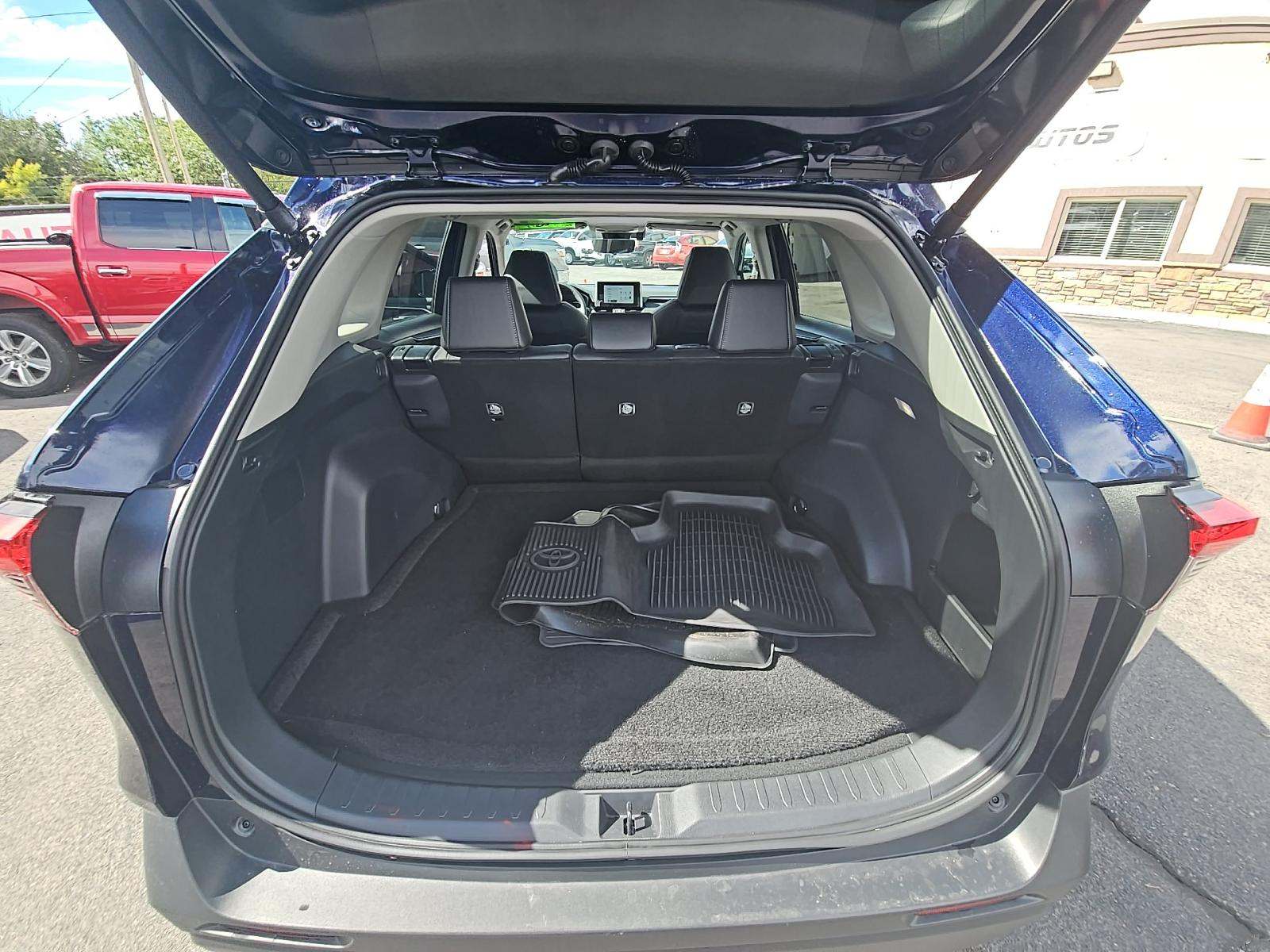 2024 Toyota RAV4 XLE Premium FWD