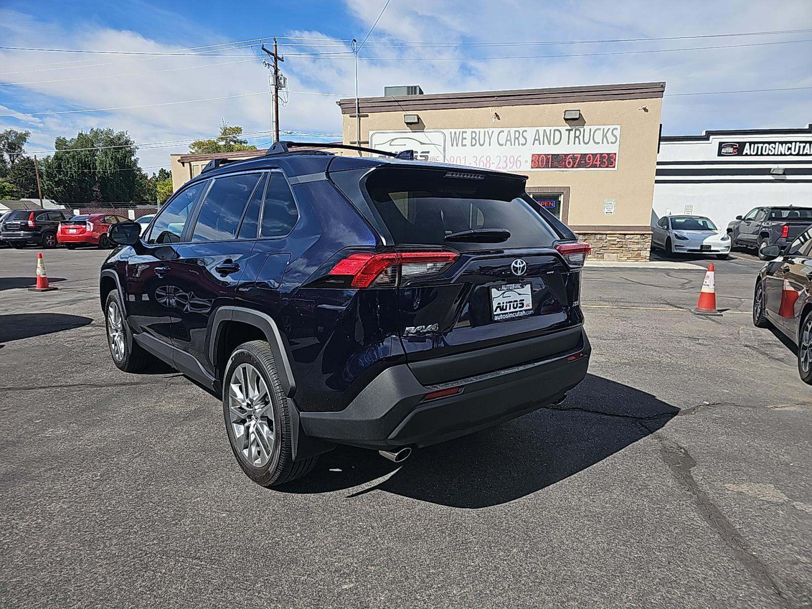 2024 Toyota RAV4 XLE Premium FWD