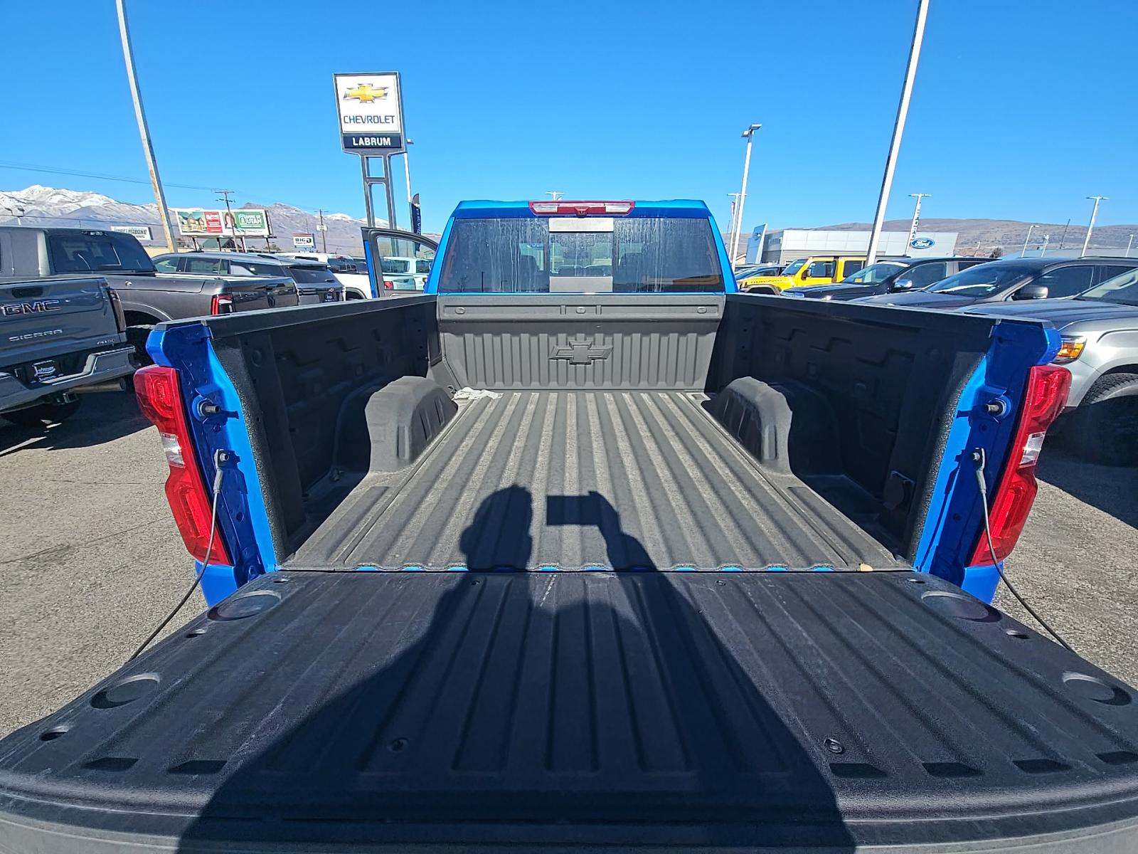 2025 Chevrolet Silverado 1500 RST AWD