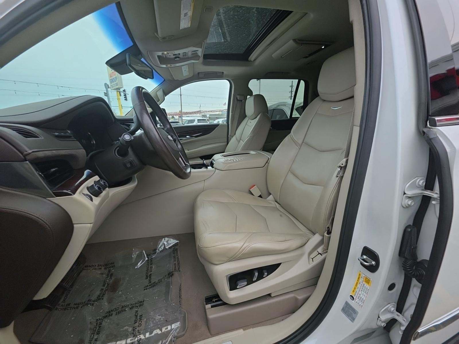 2016 Cadillac Escalade Luxury AWD