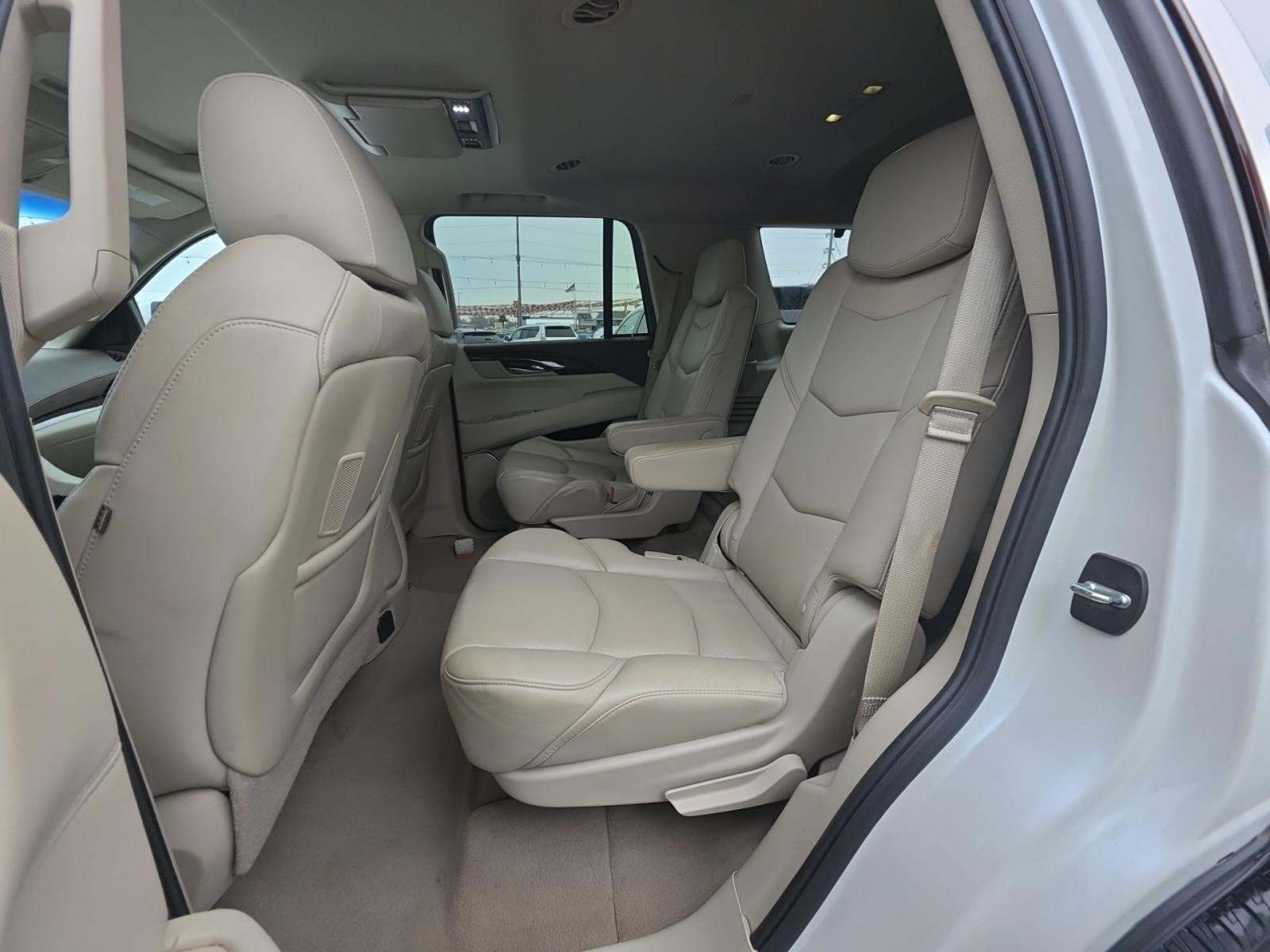 2016 Cadillac Escalade Luxury AWD