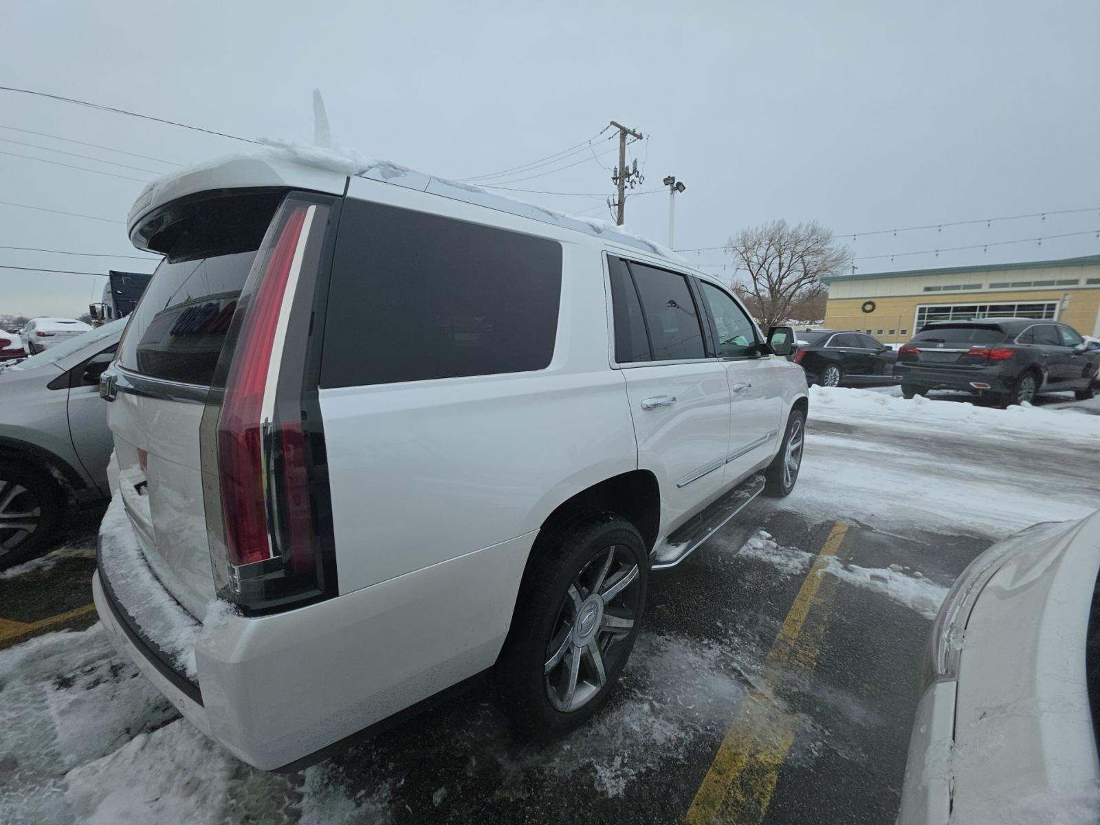 2016 Cadillac Escalade Luxury AWD