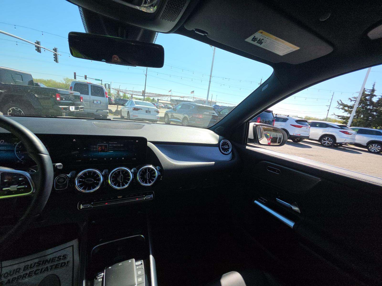 MERCEDES-BENZ GLA-CLASS - 10