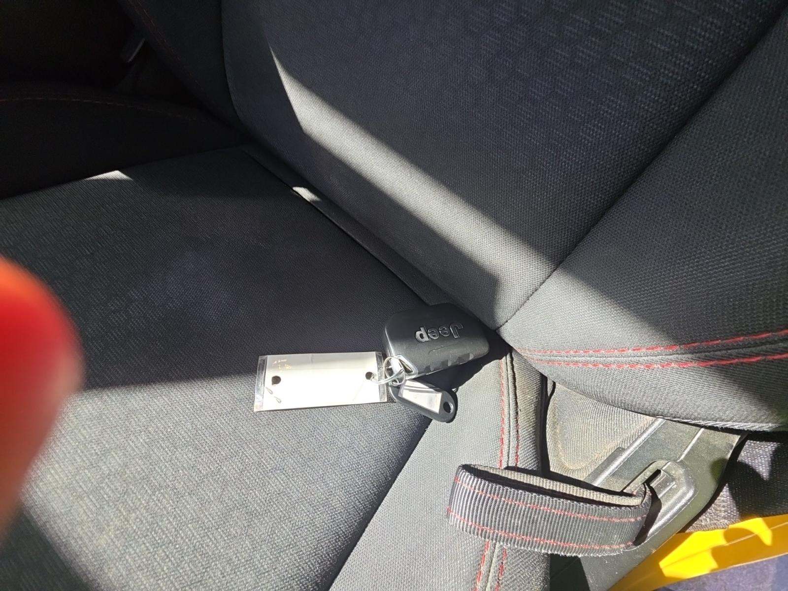 JEEP UNLIMITED RUBICON - 8