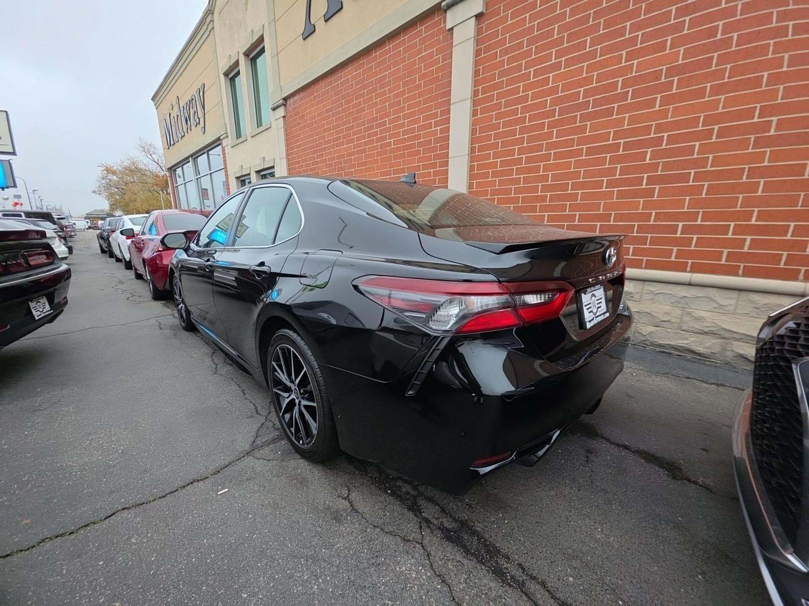 2023 Toyota Camry SE FWD
