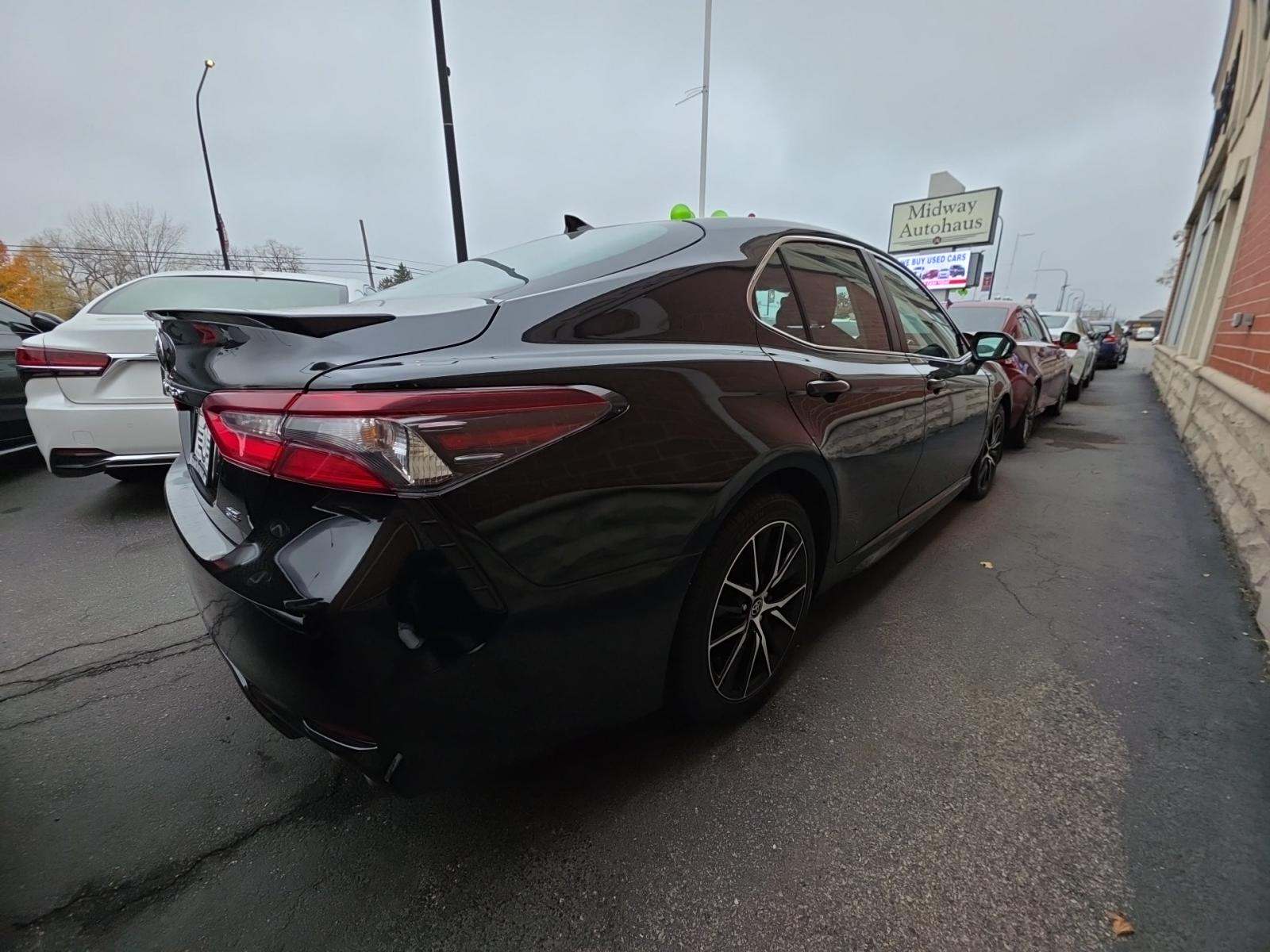 2023 Toyota Camry SE FWD