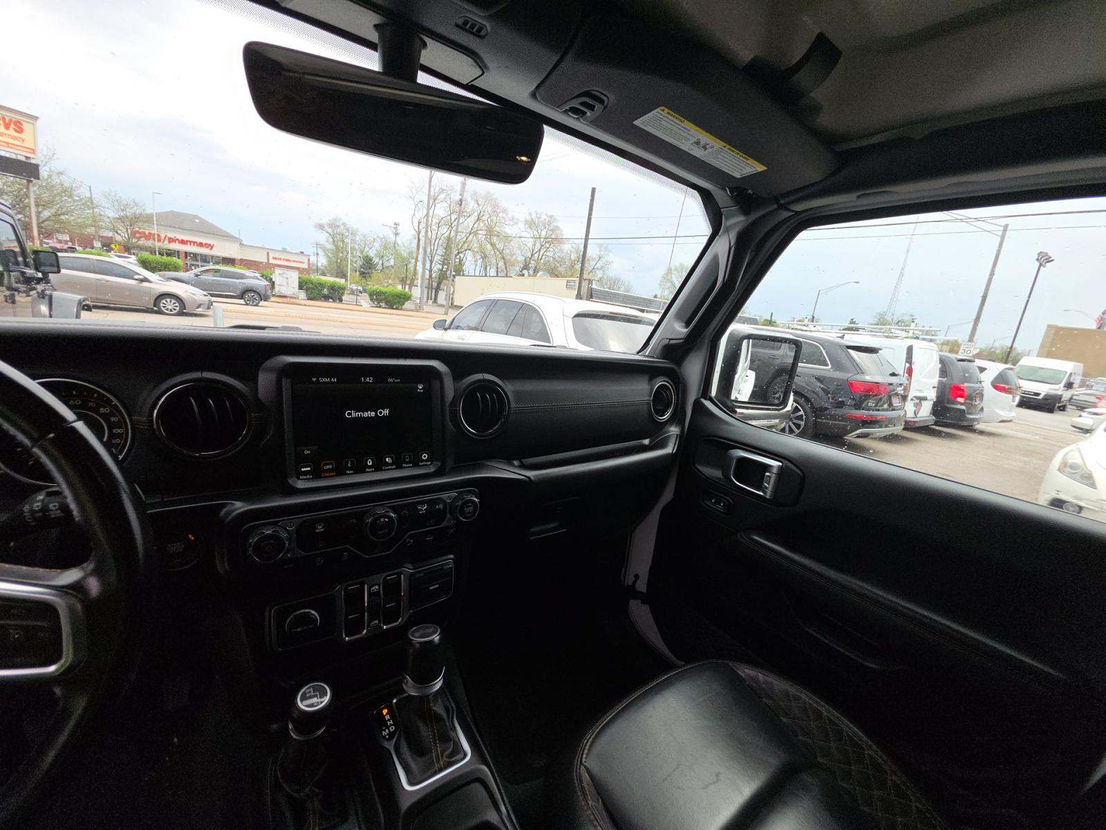 JEEP UNLIMITED SAHARA HIGH ALTITUDE EDITION - 10