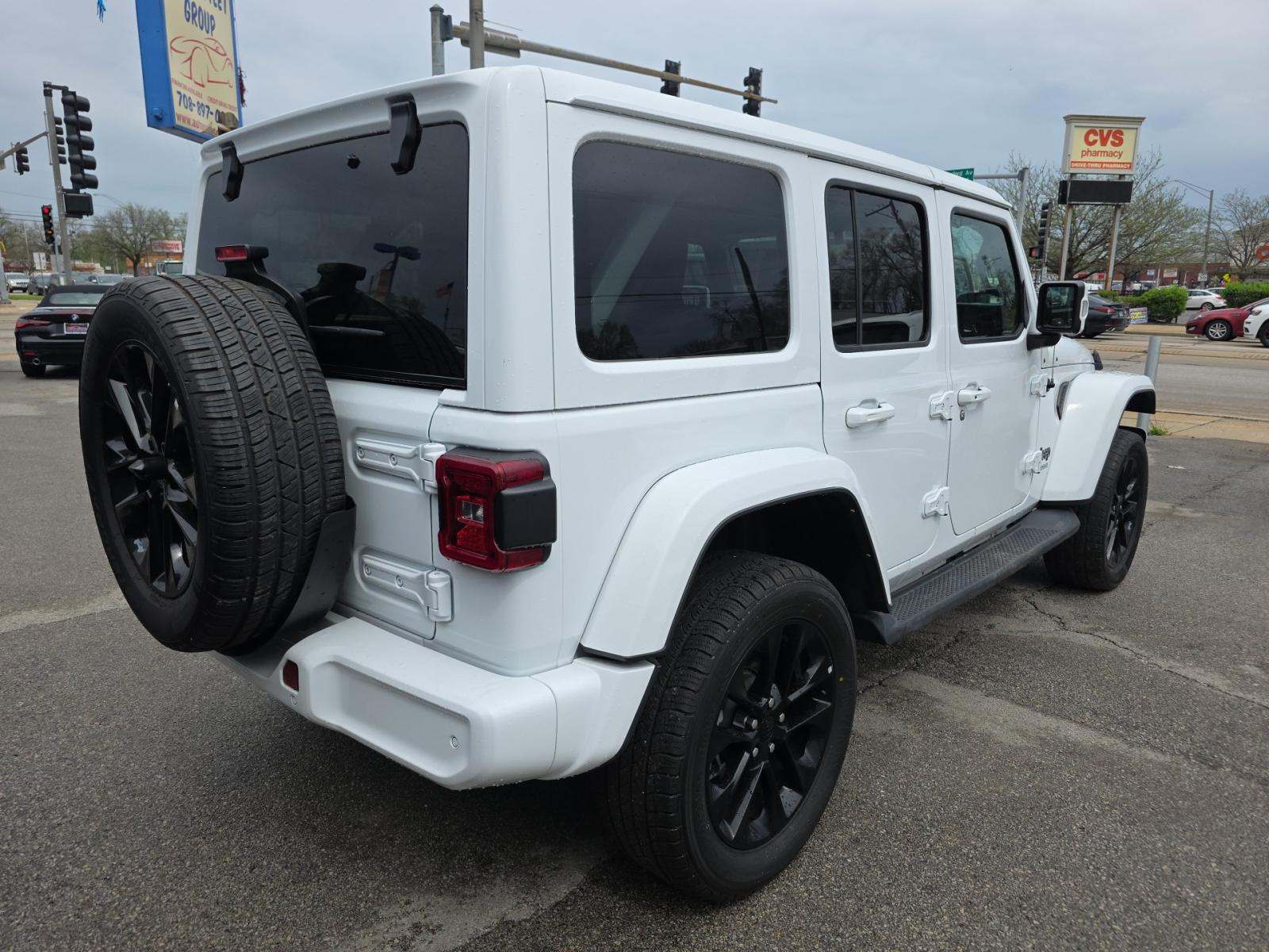 JEEP UNLIMITED SAHARA HIGH ALTITUDE EDITION - 3