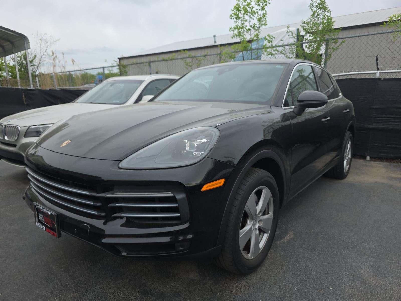 PORSCHE CAYENNE - 1