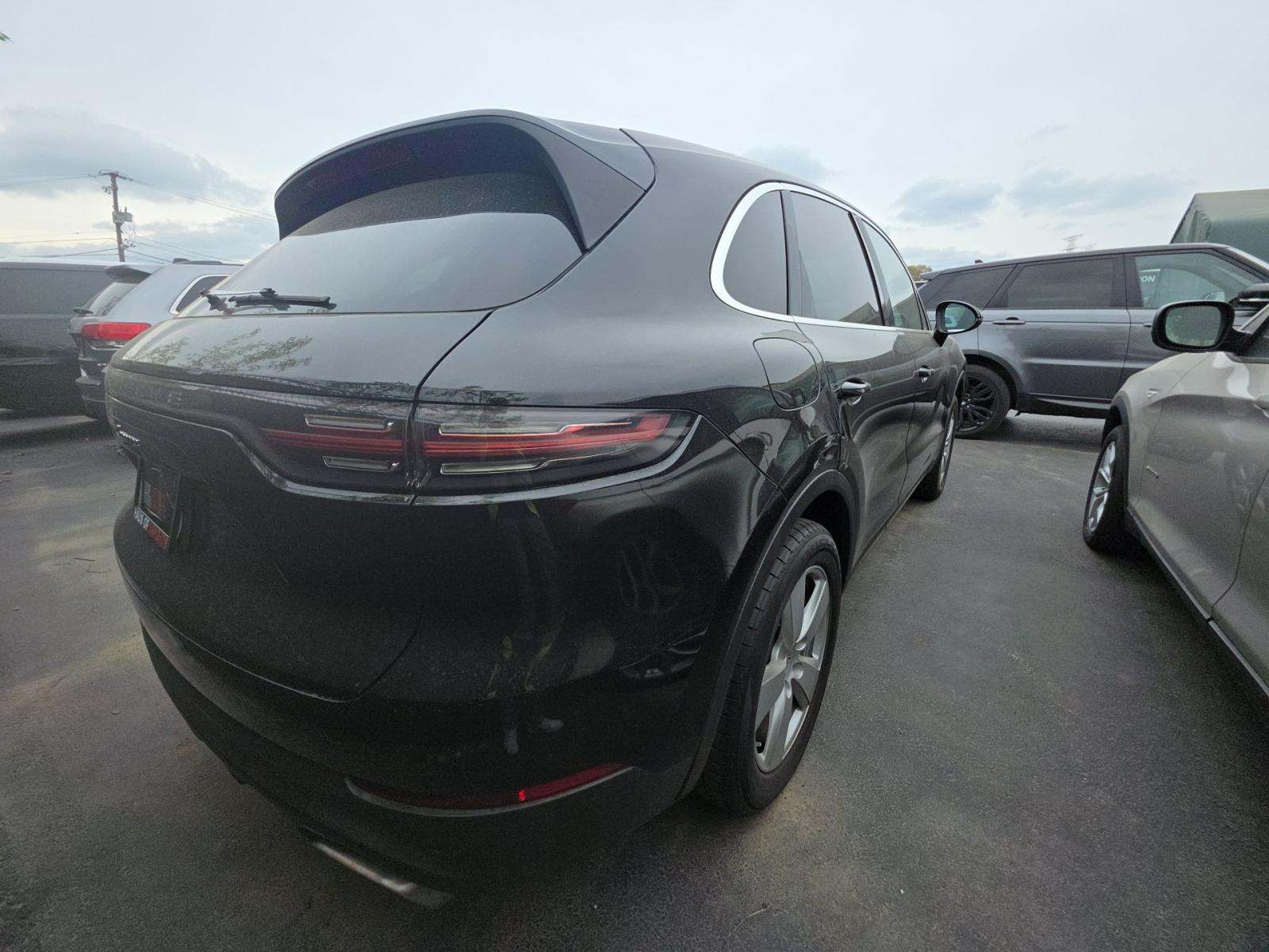 PORSCHE CAYENNE - 3