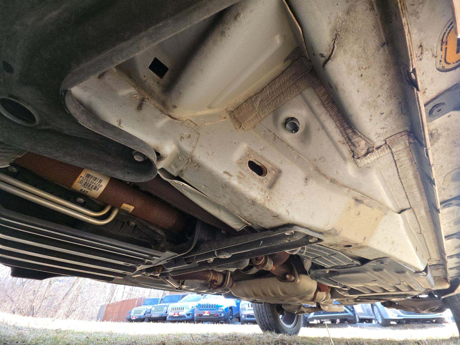 JEEP LAREDO ALTITUDE EDITION - 7