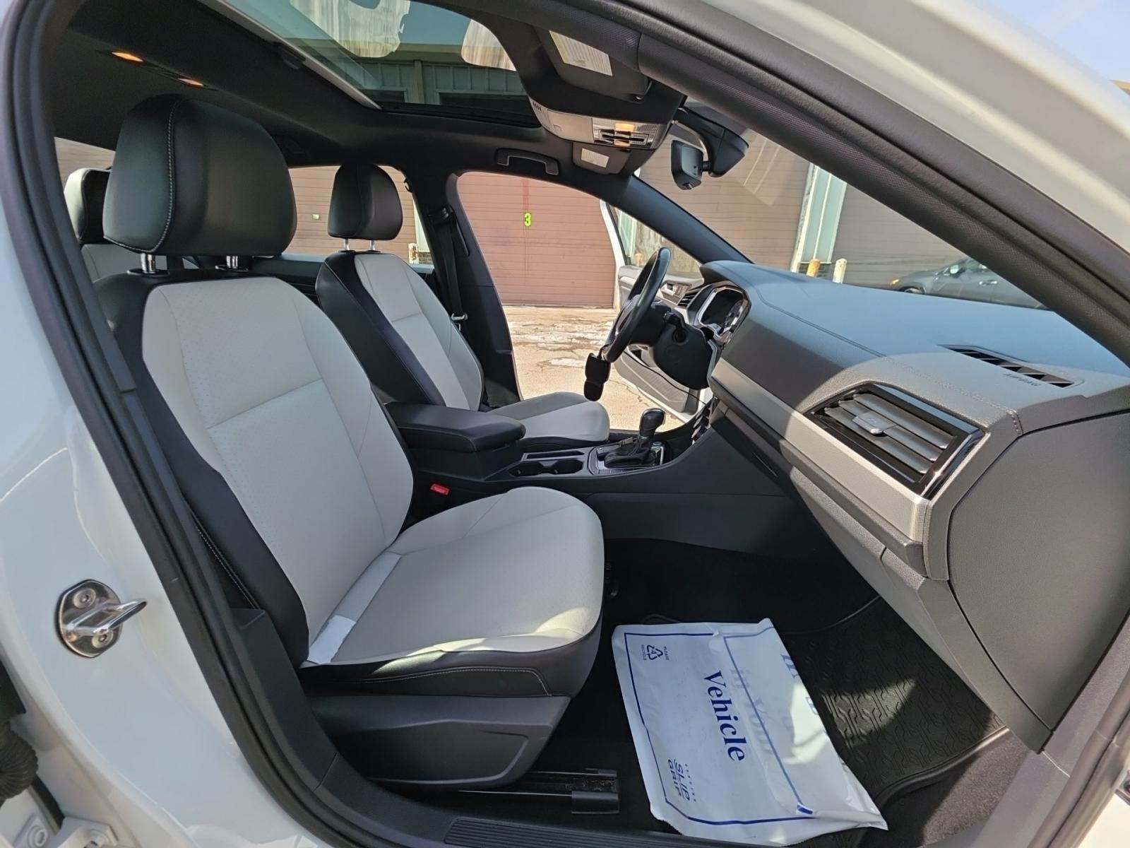 2019 Volkswagen Jetta 1.4T R-Line FWD