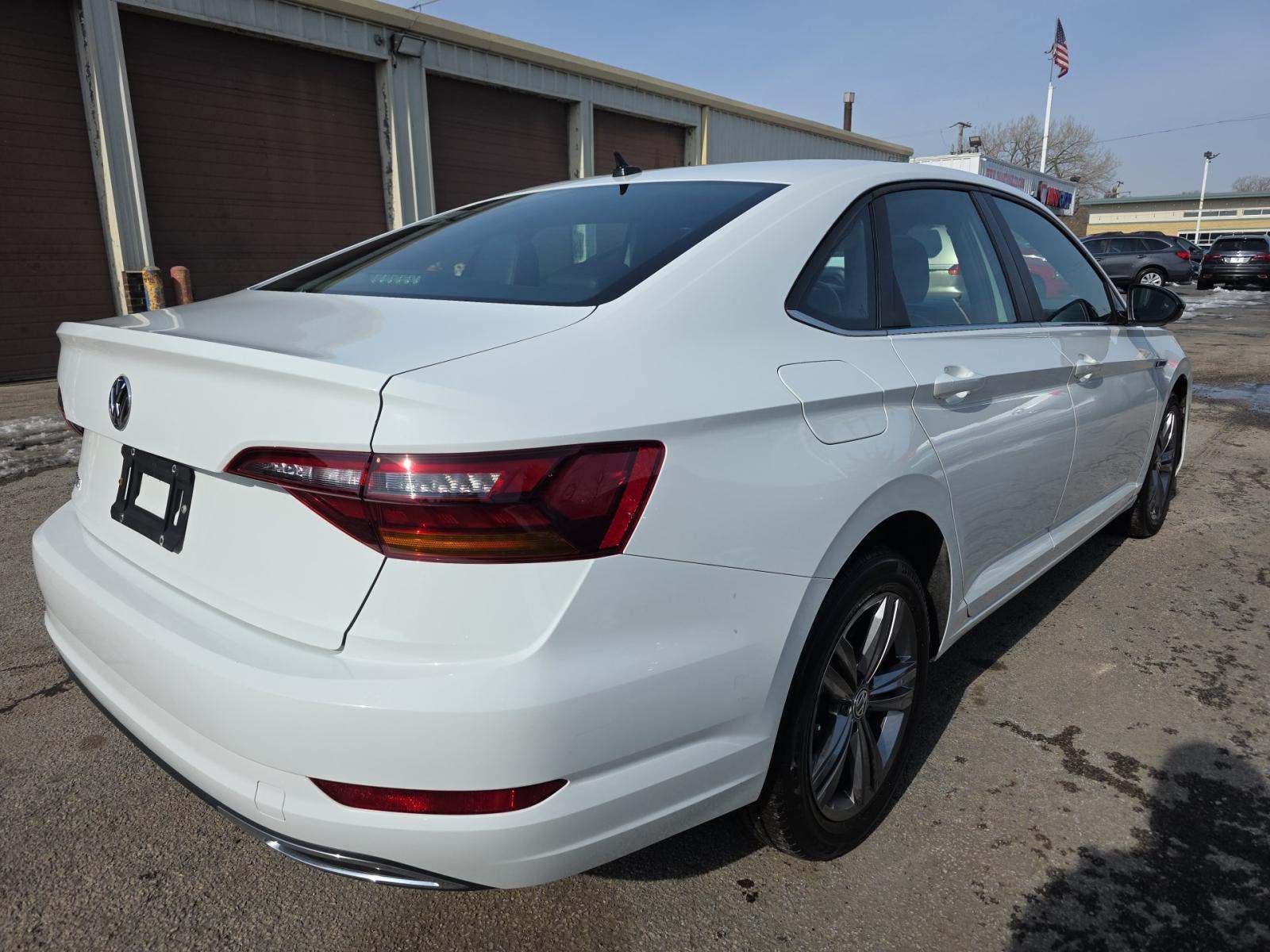 2019 Volkswagen Jetta 1.4T R-Line FWD