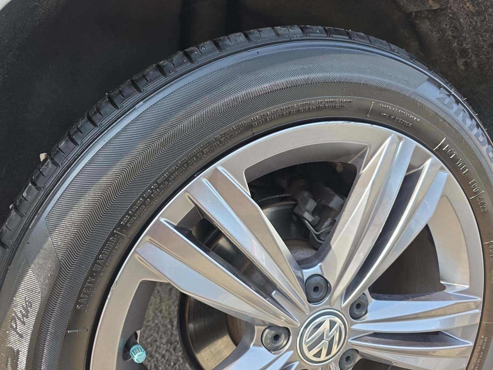2019 Volkswagen Jetta 1.4T R-Line FWD