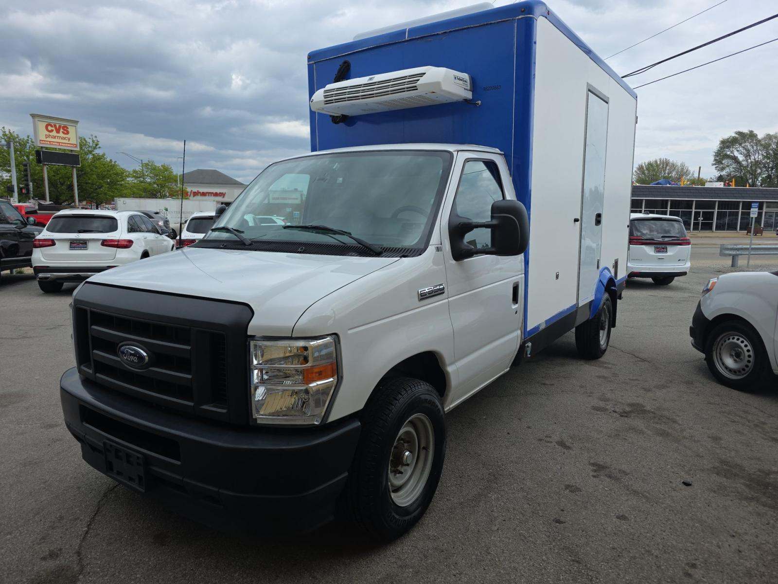 FORD E-350 - 1