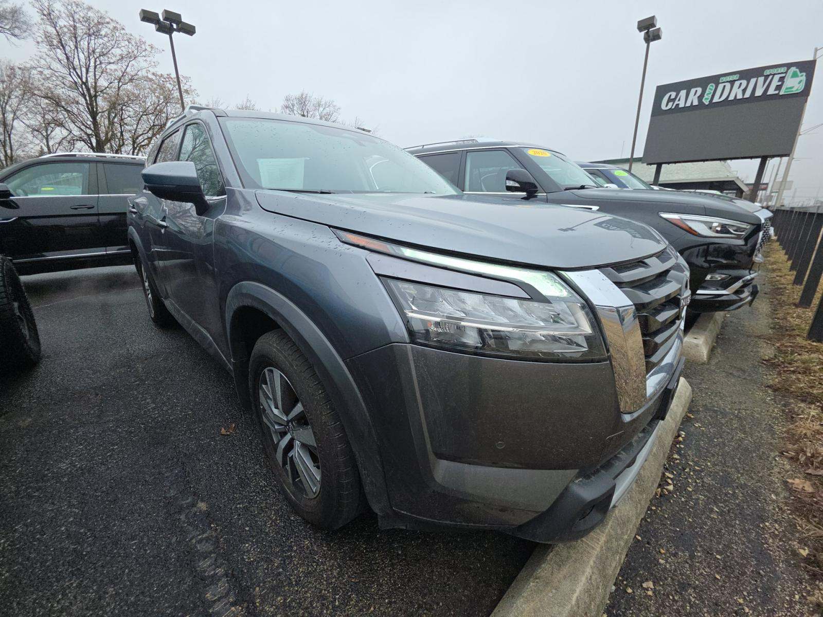 2024 Nissan Pathfinder SL AWD