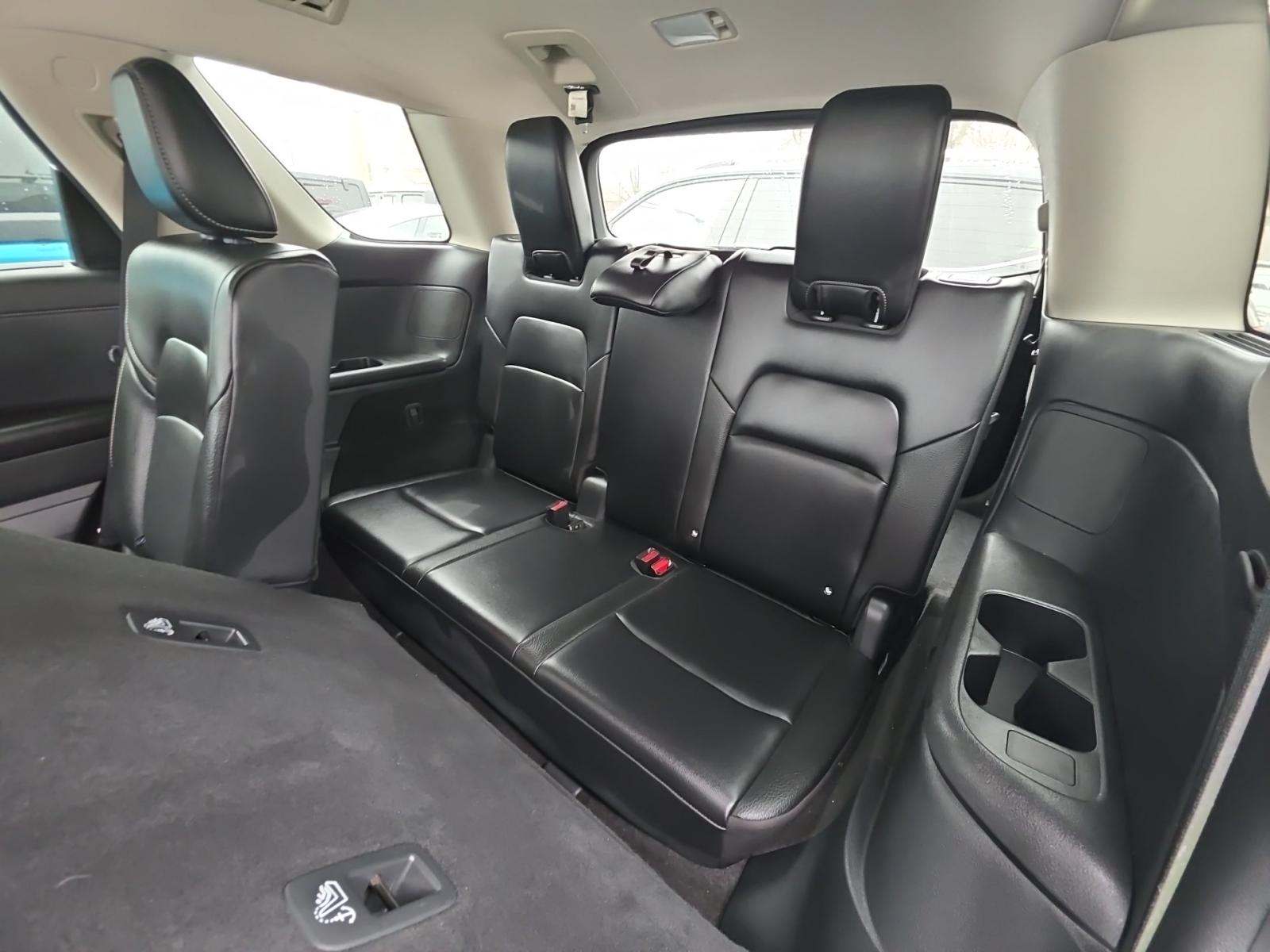 2024 Nissan Pathfinder SL AWD