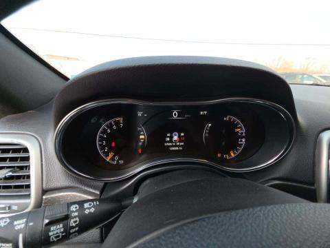 JEEP LAREDO ALTITUDE EDITION - 9