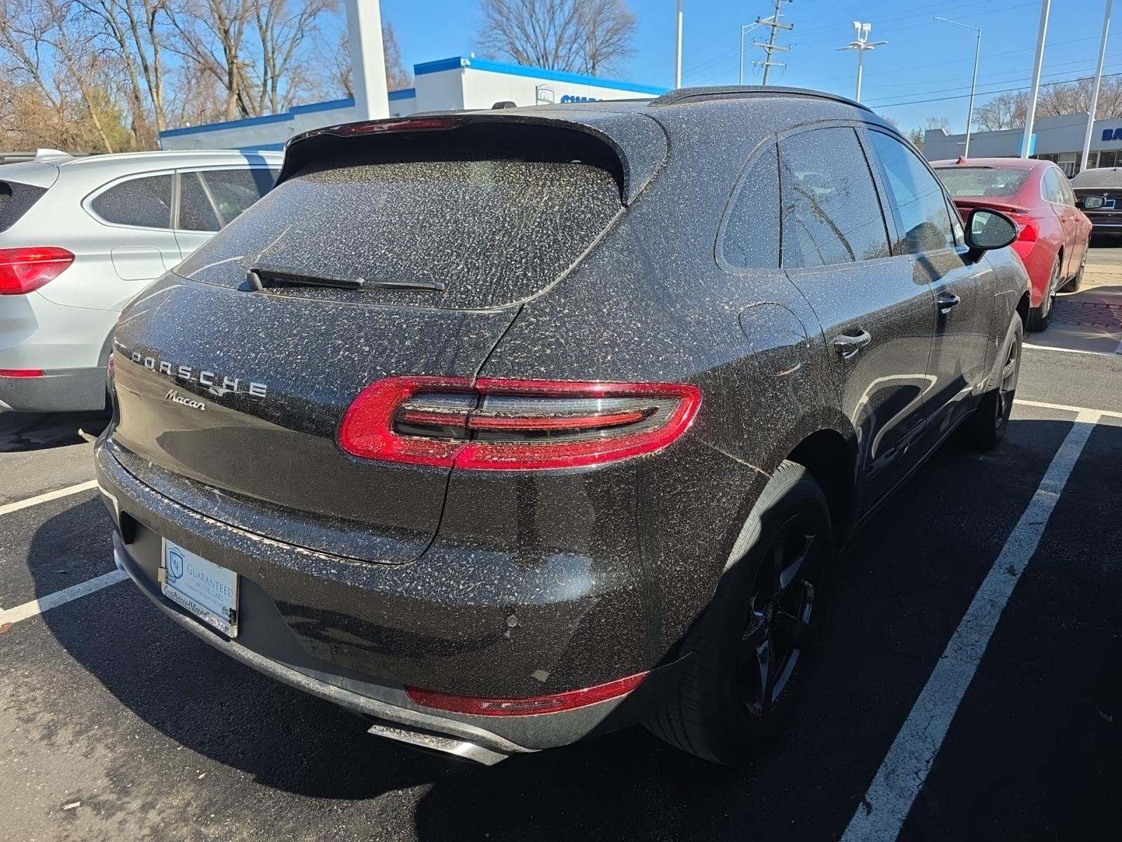 2017 Porsche Macan Base AWD