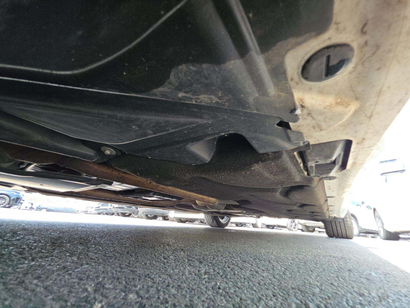 MERCEDES-BENZ E-CLASS - 7