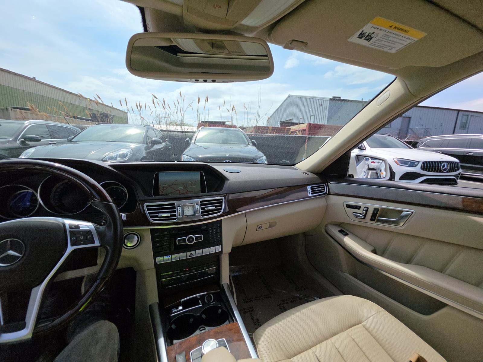 MERCEDES-BENZ E-CLASS - 10