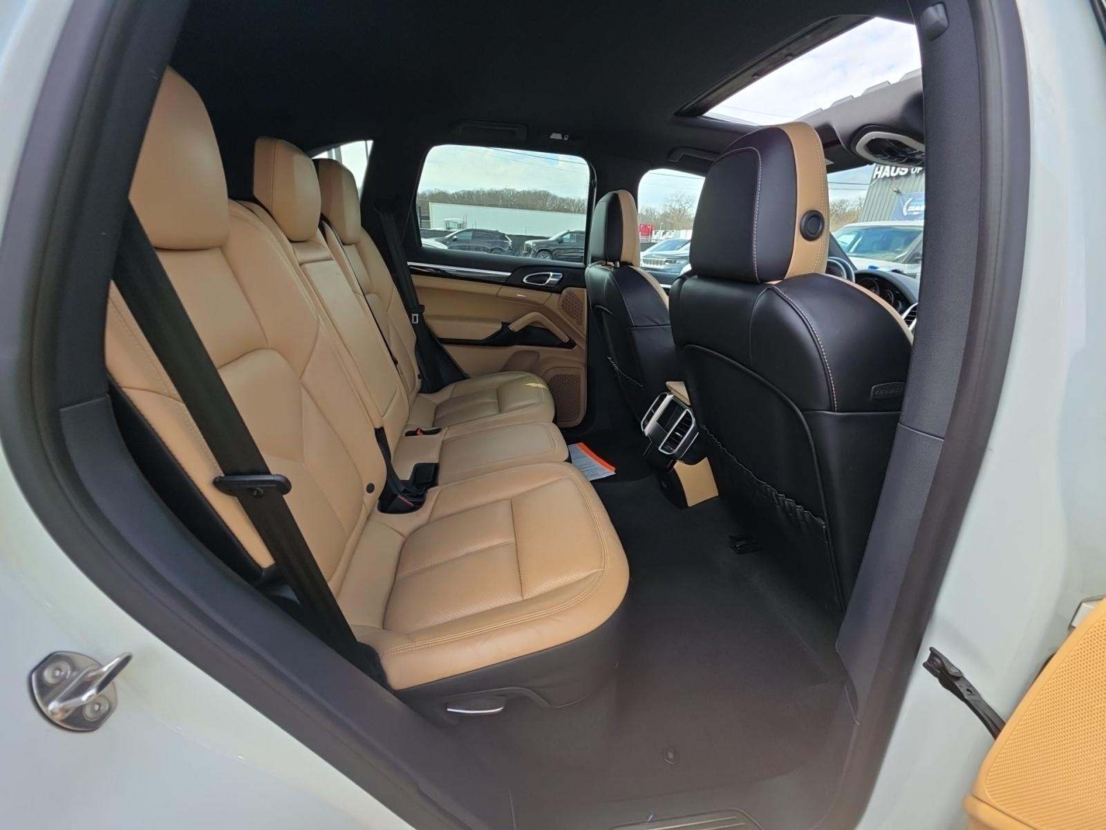 2018 Porsche Cayenne Base AWD