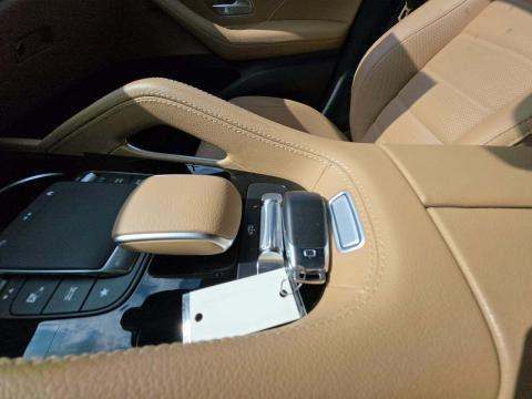 MERCEDES-BENZ GLS - 8